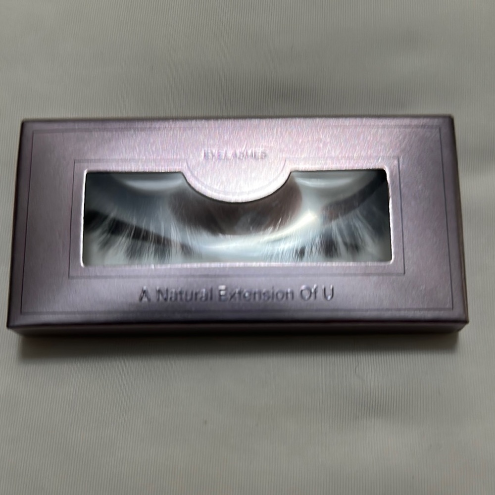 Elegant Eyelashes